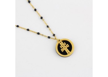 Cruz de Caravaca. Gargantilla Negra Medalla