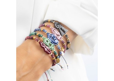Cristo. Pulsera Ágatas.