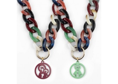 Virgen Milagrosa. Collar Eslabones Acrílicos