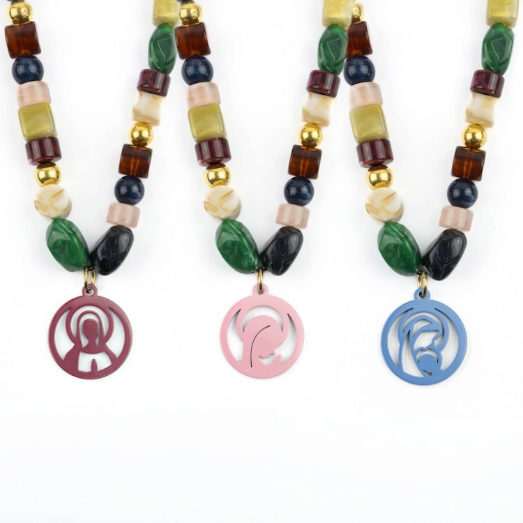 Virgen Madre. Collar Resina