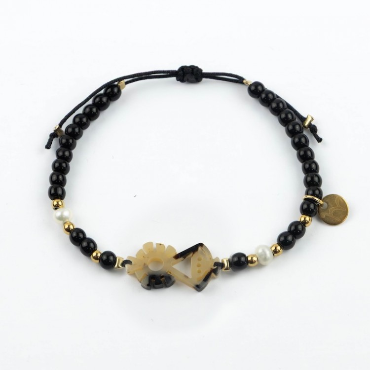 Virgen de Covadonga. Pulsera Piedra y Perla Carey