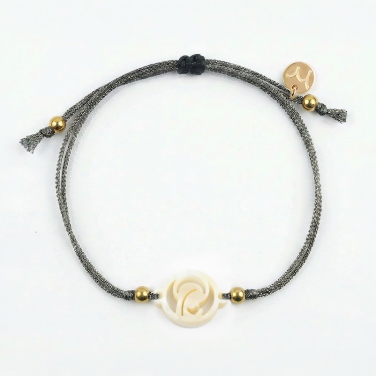 Virgen Niña. Pulsera Mini Hilo Metalizado