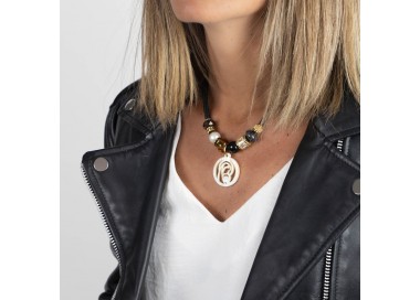 Virgen Madre. Collar Corto Cordón