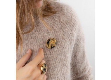 Virgen del Carmen. Broche Nácar