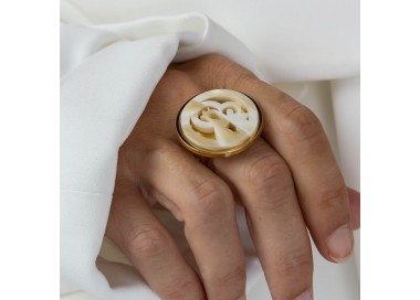 Virgen del Carmen. Anillo Camafeo Nácar