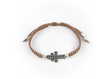 Cruz de Caravaca. Pulsera Hombre Macramé